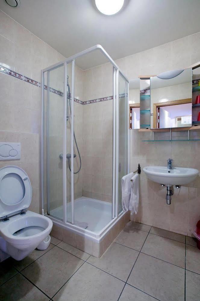 Hotel - B&B Elementum Κόρτρικ Εξωτερικό φωτογραφία