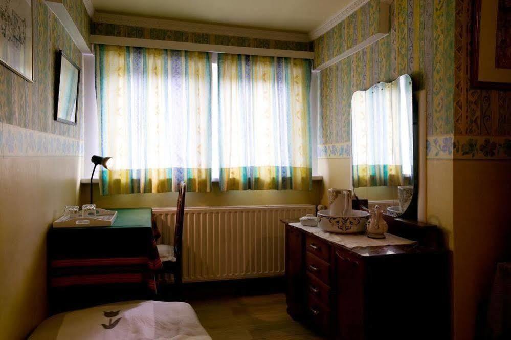 Hotel - B&B Elementum Κόρτρικ Εξωτερικό φωτογραφία