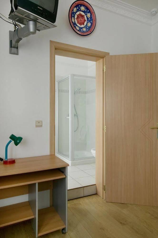 Hotel - B&B Elementum Κόρτρικ Εξωτερικό φωτογραφία