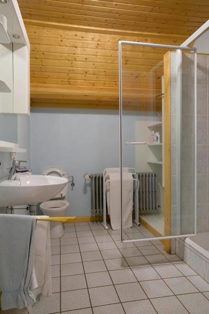 Hotel - B&B Elementum Κόρτρικ Εξωτερικό φωτογραφία